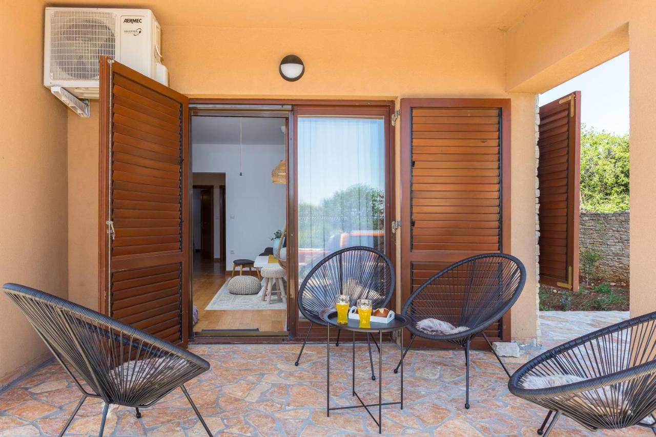 Apartments Cesare With Shared Pool ลิทซ์ยัน ภายนอก รูปภาพ