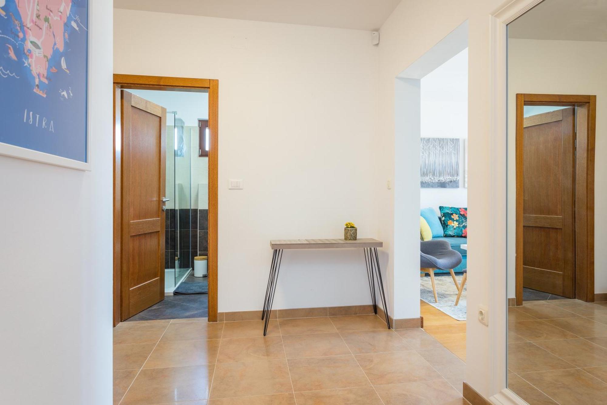 Apartments Cesare With Shared Pool ลิทซ์ยัน ห้อง รูปภาพ
