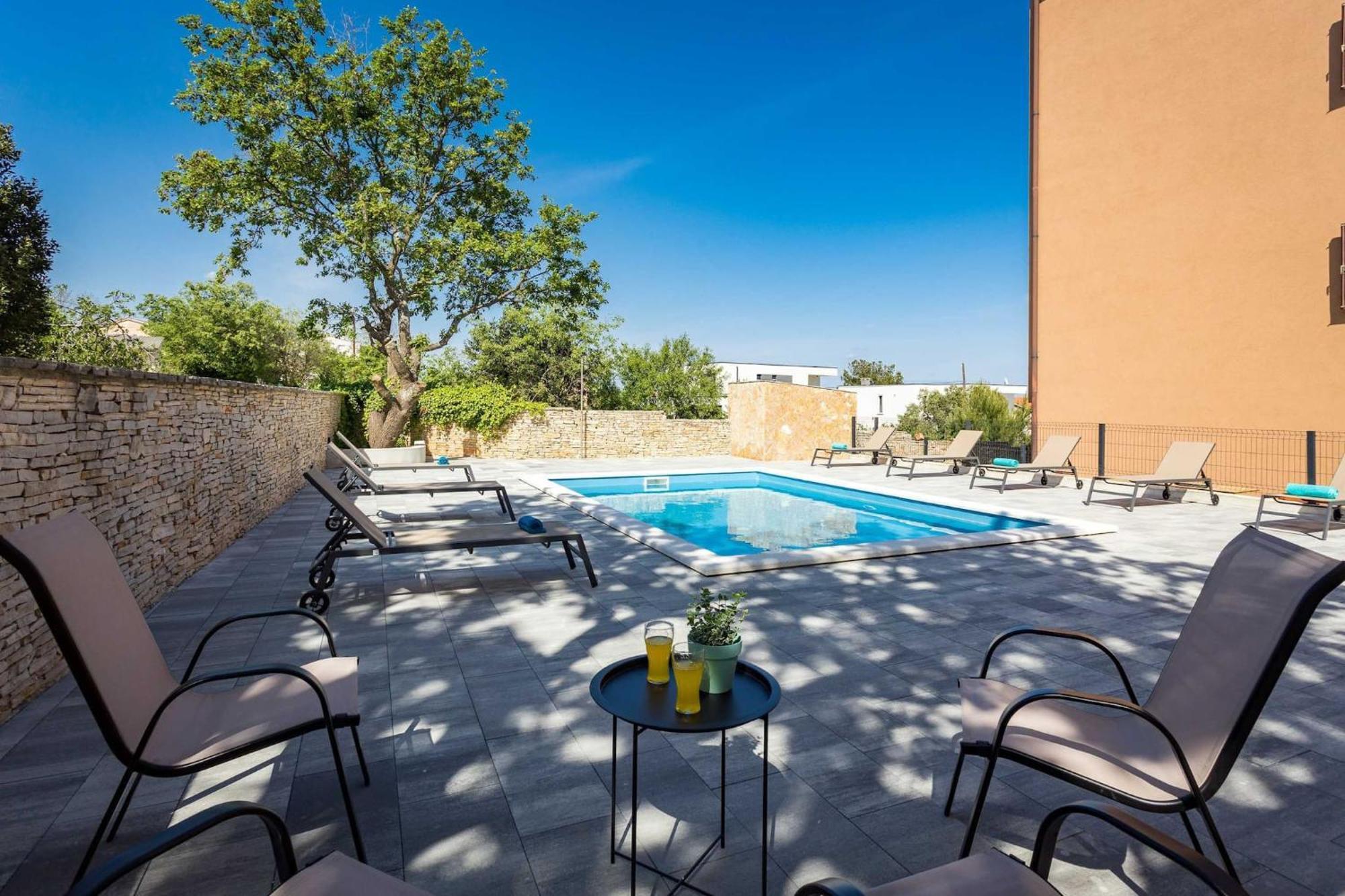 Apartments Cesare With Shared Pool ลิทซ์ยัน ภายนอก รูปภาพ